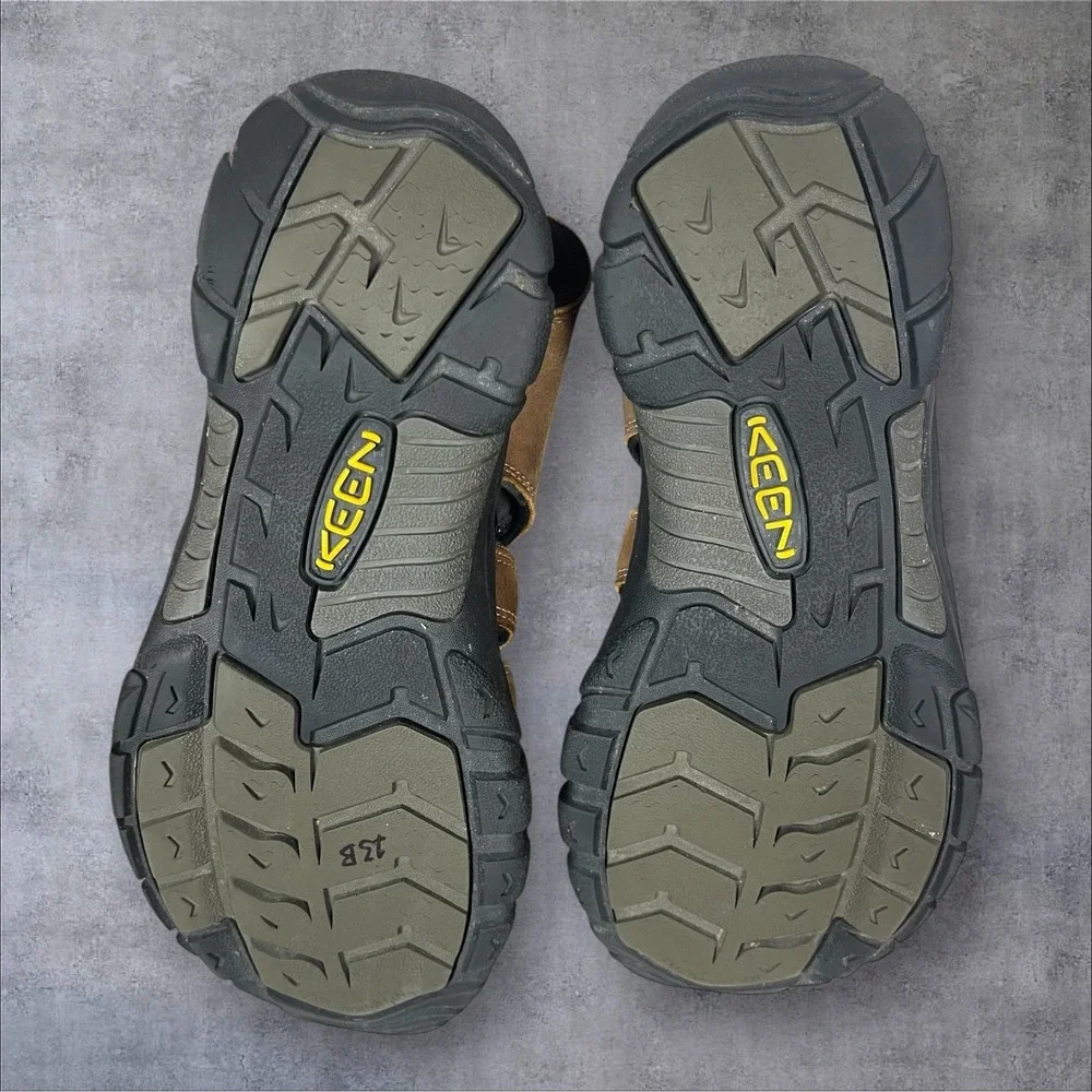 KEEN Newport Closed Toe Bison Brown Leather Sandals Shoes  Mens 12 Waterproof